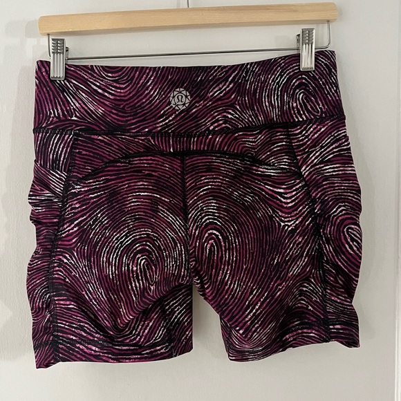 Lululemon 2016 SeaWheeze Speed Track Short - Plum/Black – No Size (~S/M) - Picture 3 of 3